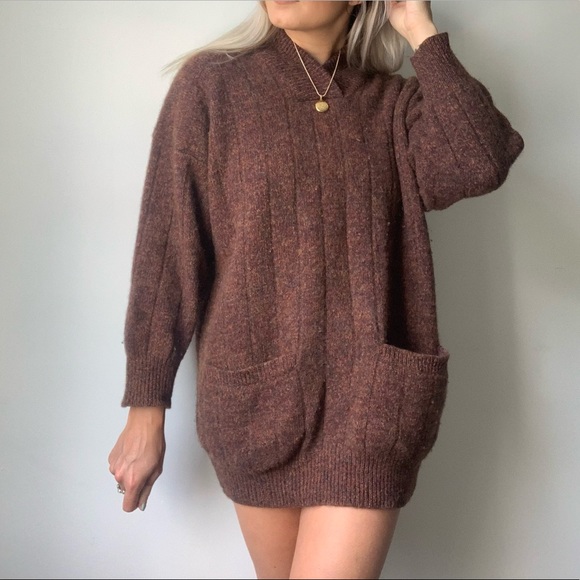 VINTAGE | Slouchy Front Pockets Sweater Dress - Picture 3 of 8